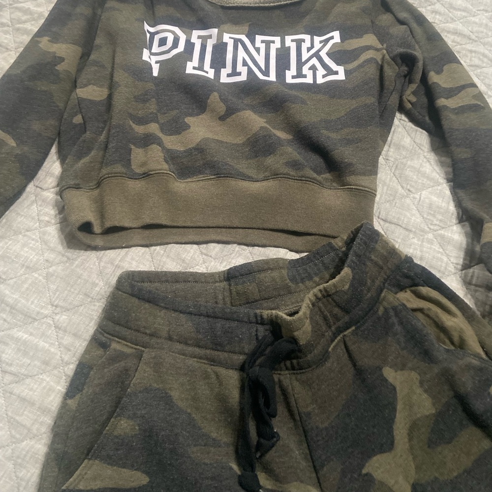 Pink Sweatsuit set camo